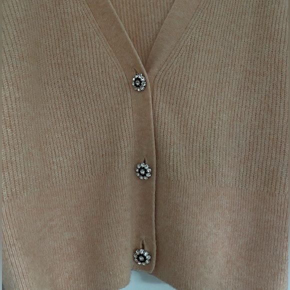 H&M pink wool button up cardigan. - Picture 3 of 4